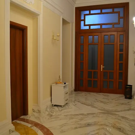 Domus Chiaia Naples